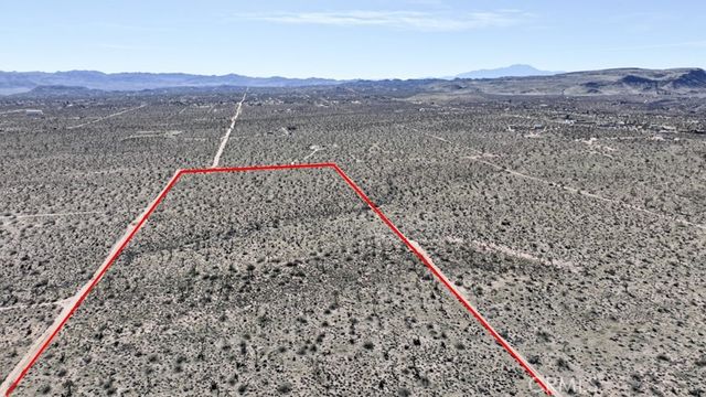 40 AC La Brisa Drive, Yucca Valley, CA 92284