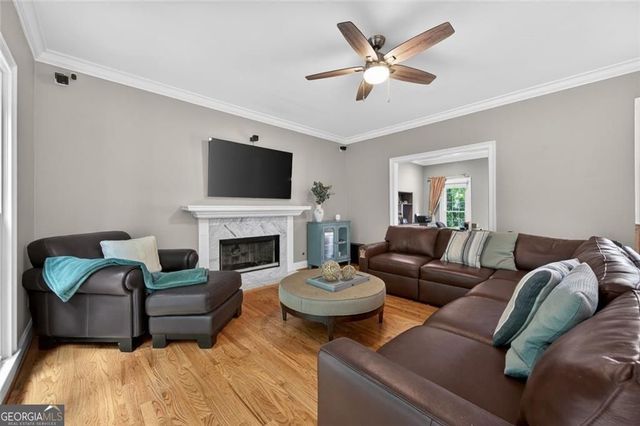 865 Devenish Lane, Roswell, GA 30075