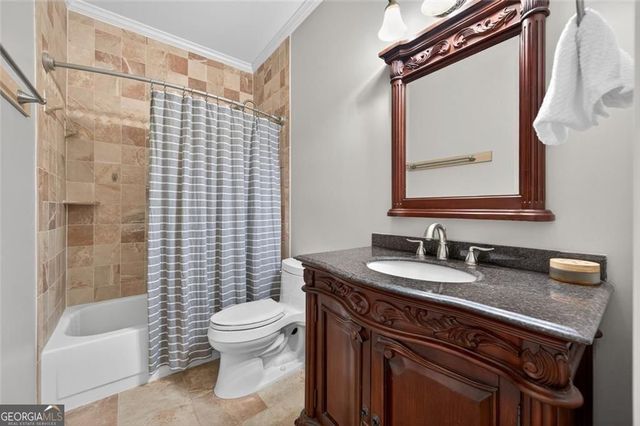 865 Devenish Lane, Roswell, GA 30075