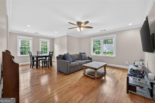 865 Devenish Lane, Roswell, GA 30075