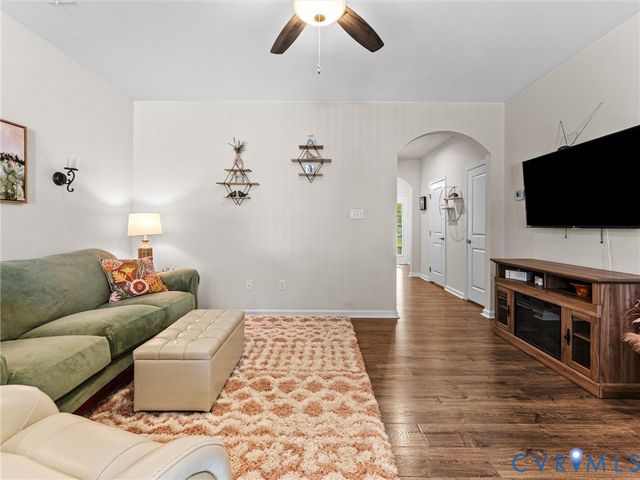 8979 Ringview Dr, Mechanicsville, VA 23116
