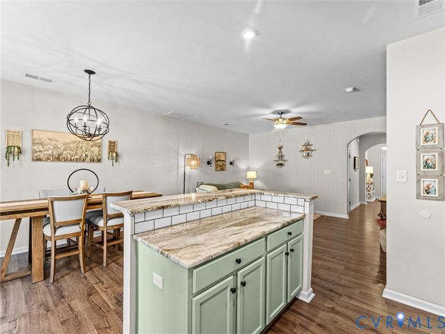 8979 Ringview Dr, Mechanicsville, VA 23116