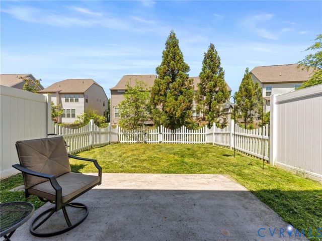 8979 Ringview Dr, Mechanicsville, VA 23116