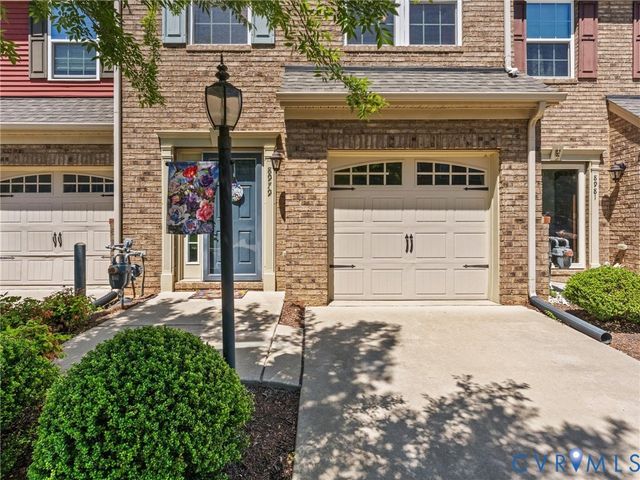 8979 Ringview Dr, Mechanicsville, VA 23116