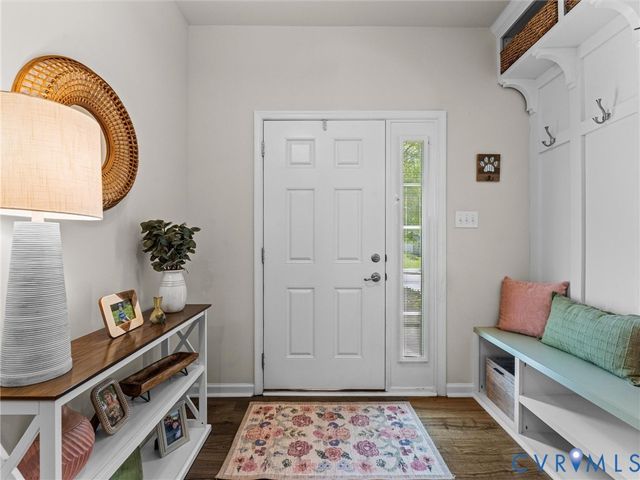 8979 Ringview Dr, Mechanicsville, VA 23116