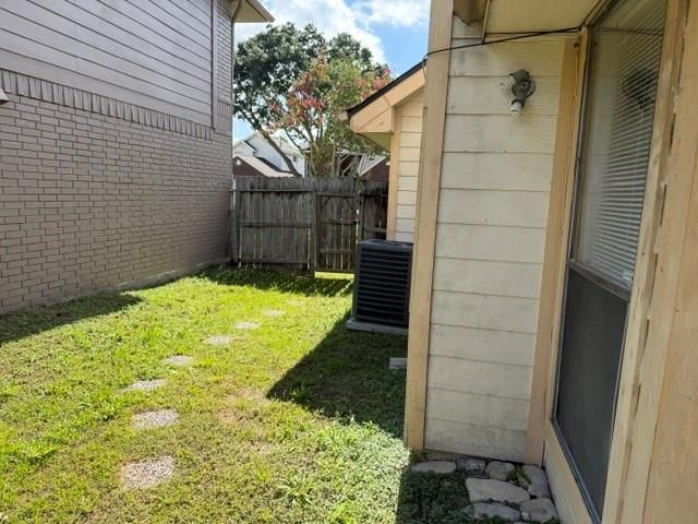7722 Valera Lane, Houston, TX 77083