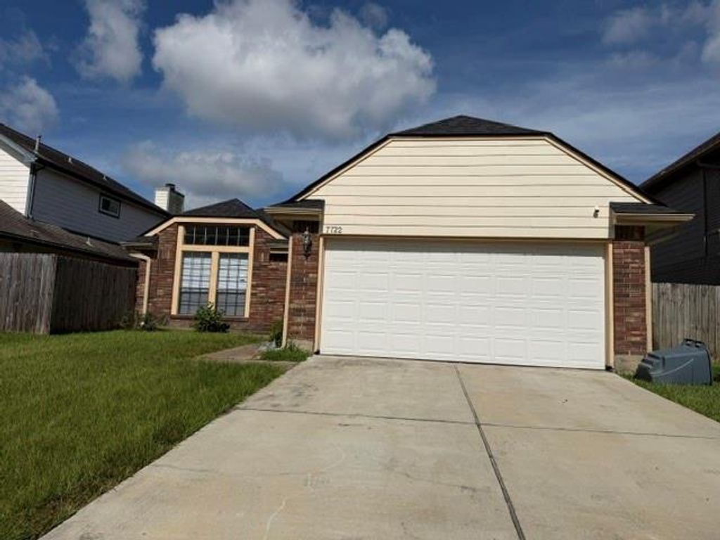 7722 Valera Lane, Houston, TX 77083