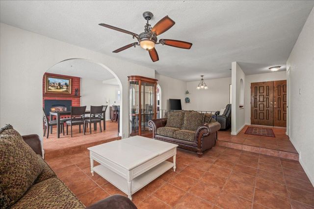 7018 Checkerbloom Way, Citrus Heights, CA 95610