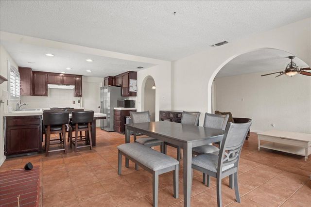 7018 Checkerbloom Way, Citrus Heights, CA 95610