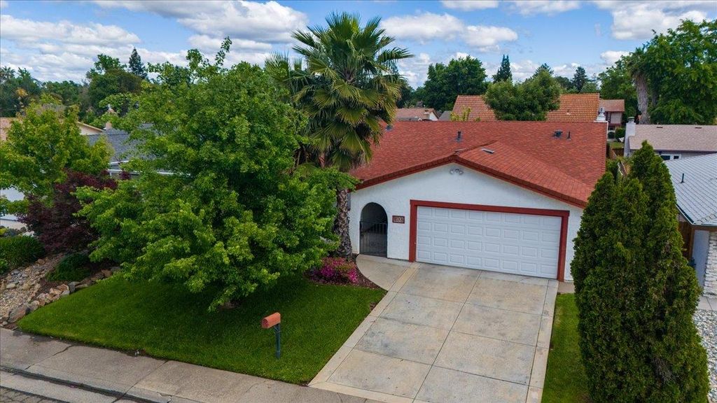 7018 Checkerbloom Way, Citrus Heights, CA 95610