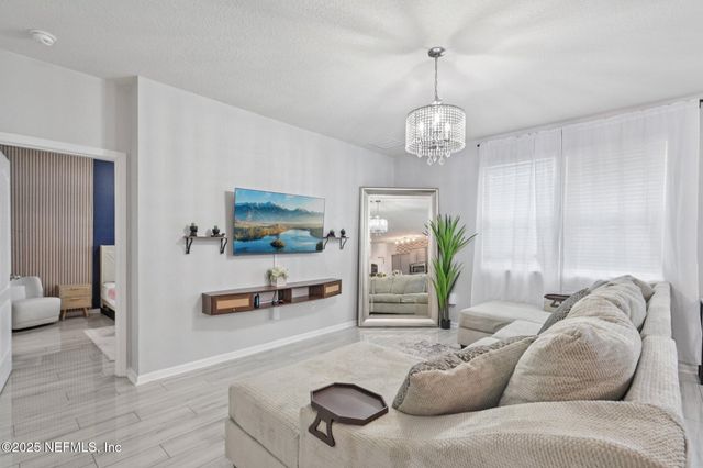 6787 SANDLE Drive, Jacksonville, FL 32219