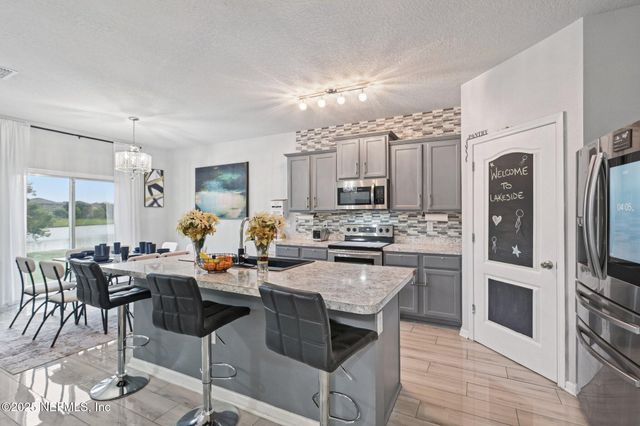 6787 SANDLE Drive, Jacksonville, FL 32219