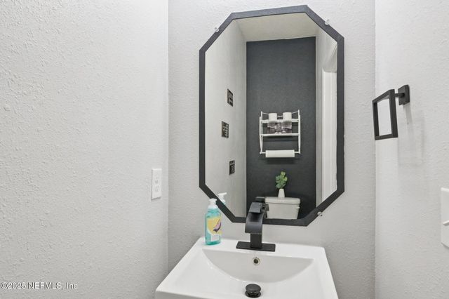 6787 SANDLE Drive, Jacksonville, FL 32219