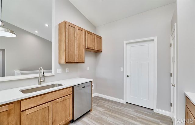 28725 Woodland Heights Drive, Warrenton, MO 63383