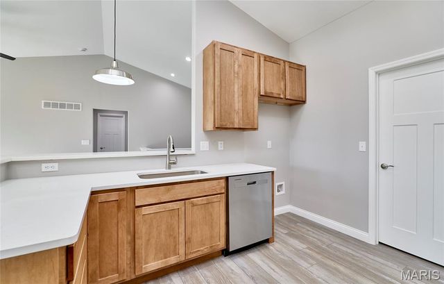28725 Woodland Heights Drive, Warrenton, MO 63383
