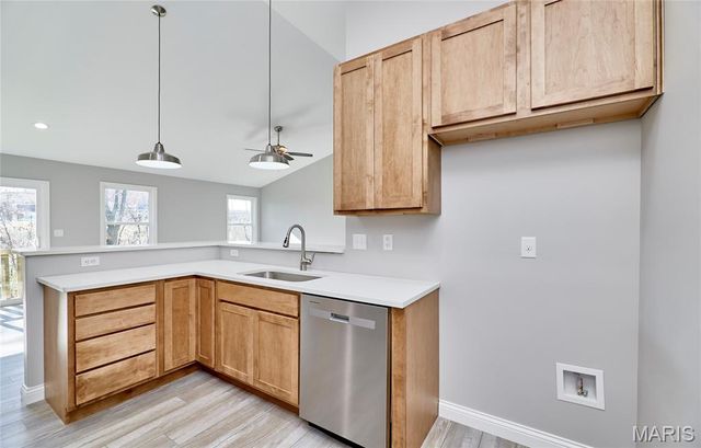 28725 Woodland Heights Drive, Warrenton, MO 63383