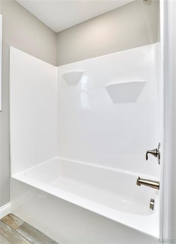 28725 Woodland Heights Drive, Warrenton, MO 63383
