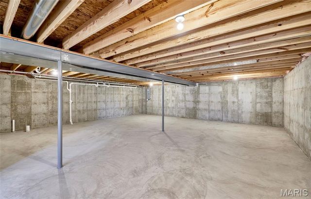28725 Woodland Heights Drive, Warrenton, MO 63383