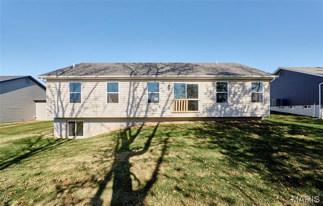 28725 Woodland Heights Drive, Warrenton, MO 63383