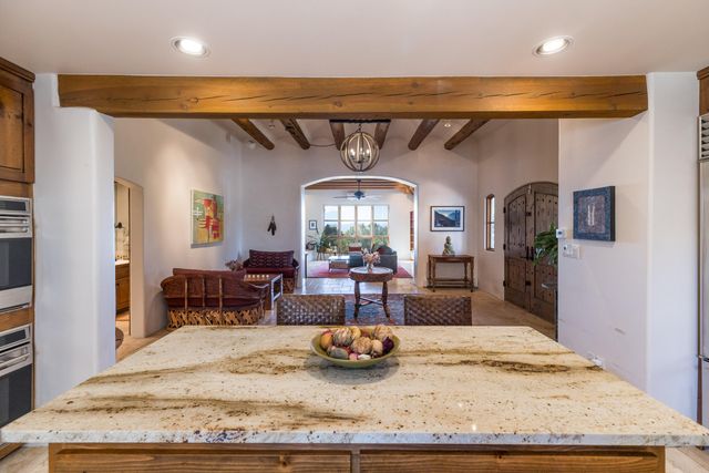 5 Montana Court, Santa Fe, NM 87508