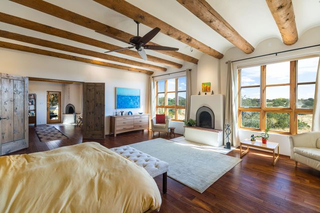 5 Montana Court, Santa Fe, NM 87508