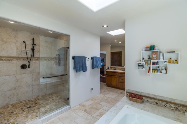 5 Montana Court, Santa Fe, NM 87508