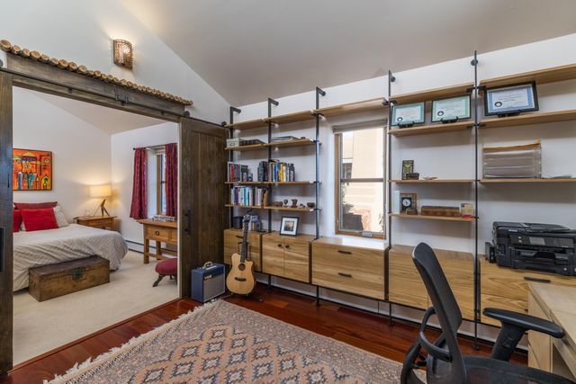 5 Montana Court, Santa Fe, NM 87508