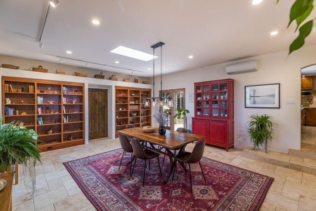 5 Montana Court, Santa Fe, NM 87508