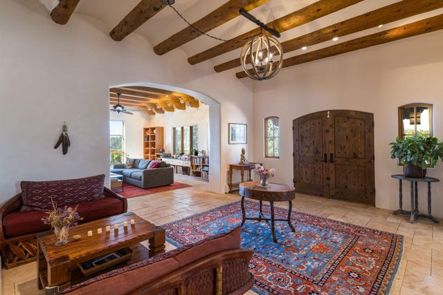 5 Montana Court, Santa Fe, NM 87508