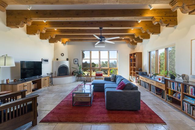 5 Montana Court, Santa Fe, NM 87508