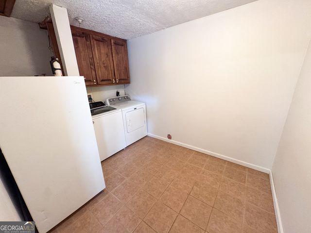 123 Hazel Way, Lagrange, GA 30241