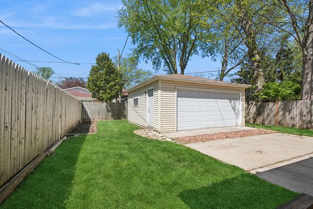 625 Hibbard Road, Wilmette, IL 60091