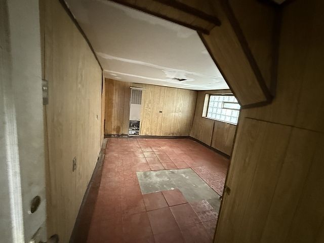 7711 S Champlain Avenue, Chicago, IL 60619