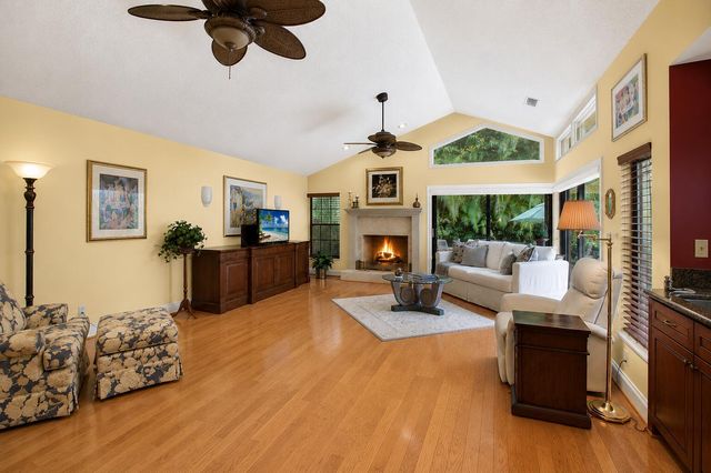 21700 Club Villa Terrace, Boca Raton, FL 33433