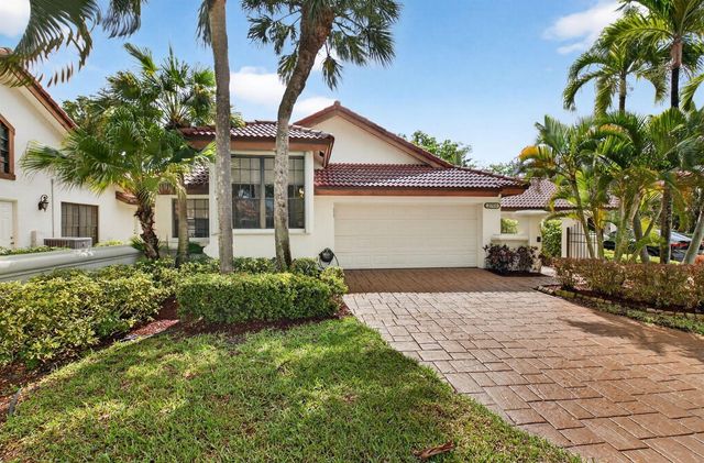 21700 Club Villa Terrace, Boca Raton, FL 33433