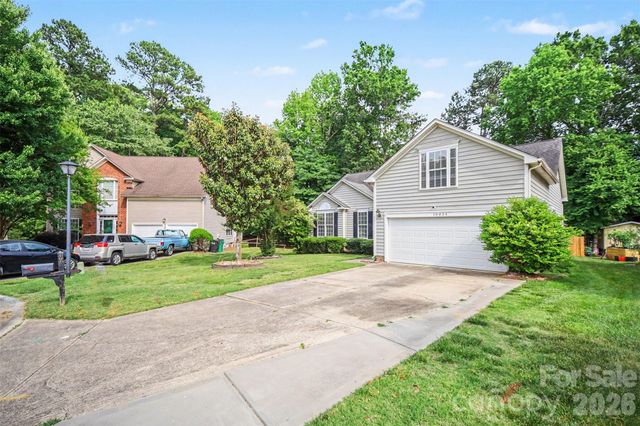 10026 Dauphine Drive, Charlotte, NC 28216