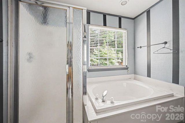 10026 Dauphine Drive, Charlotte, NC 28216