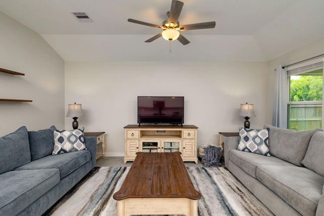 4910 Bottlebrush Drive, Pearland, TX 77584