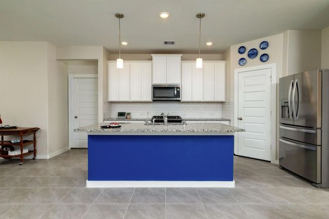 4910 Bottlebrush Drive, Pearland, TX 77584