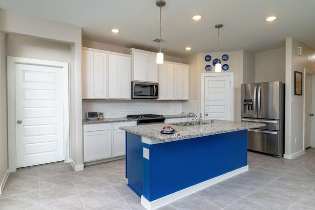 4910 Bottlebrush Drive, Pearland, TX 77584