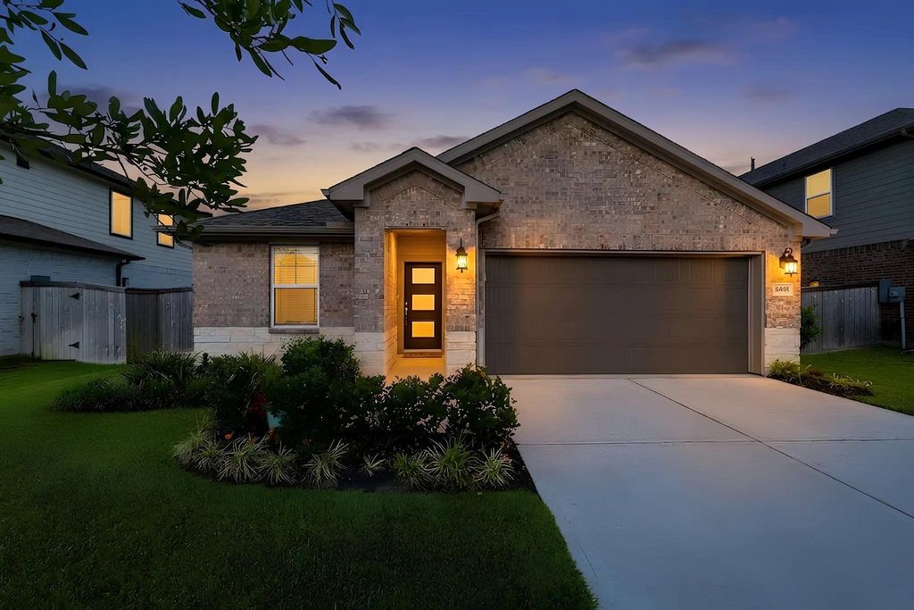 4910 Bottlebrush Drive, Pearland, TX 77584
