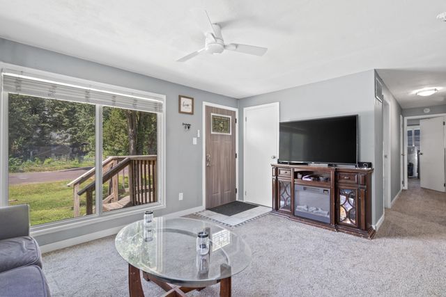 424 E CLEARVIEW DR, Columbia, MO 65202