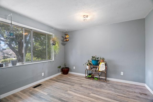 424 E CLEARVIEW DR, Columbia, MO 65202