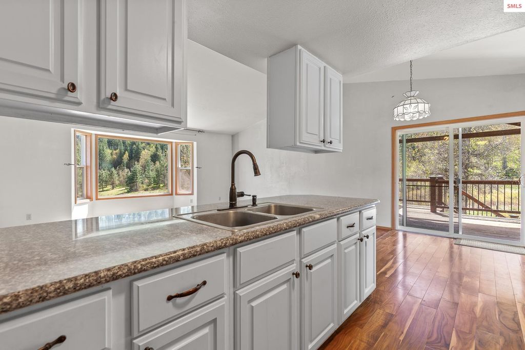 1791 Pup Paw Trail, Priest River, ID 83856 photo 10