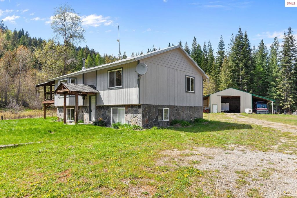 1791 Pup Paw Trail, Priest River, ID 83856 photo 24