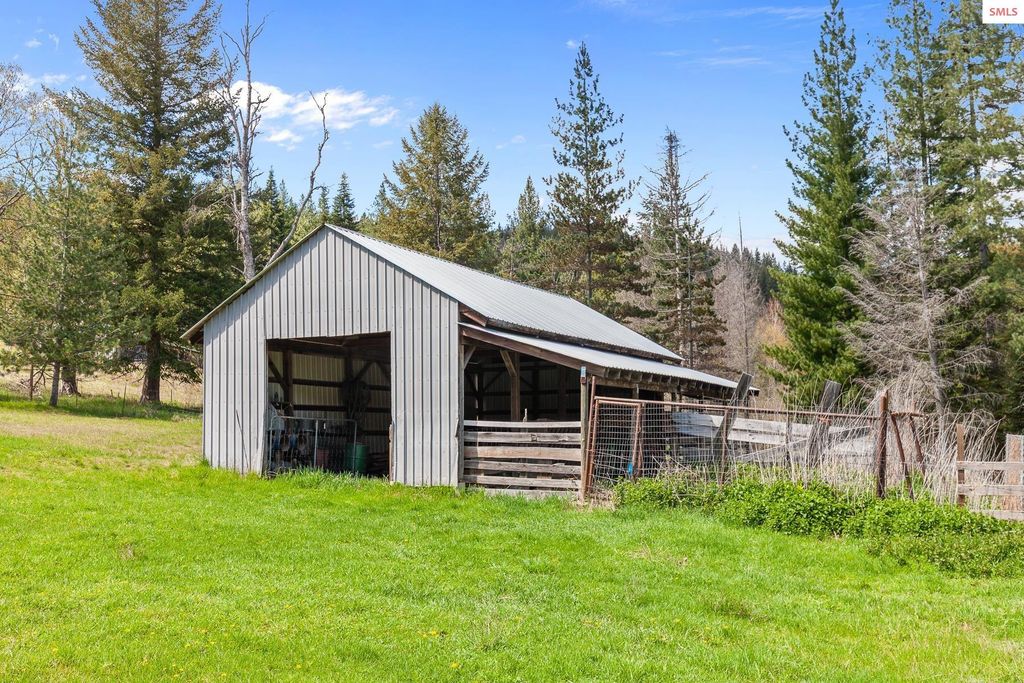 1791 Pup Paw Trail, Priest River, ID 83856 photo 28