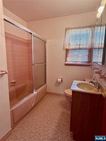 20 Emerson Road, Westwood, NJ 07675