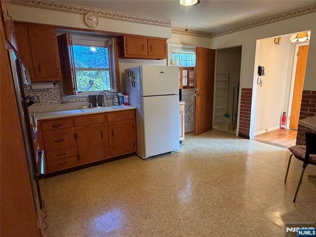 20 Emerson Road, Westwood, NJ 07675