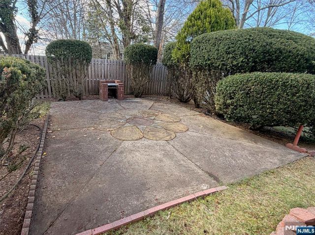 20 Emerson Road, Westwood, NJ 07675