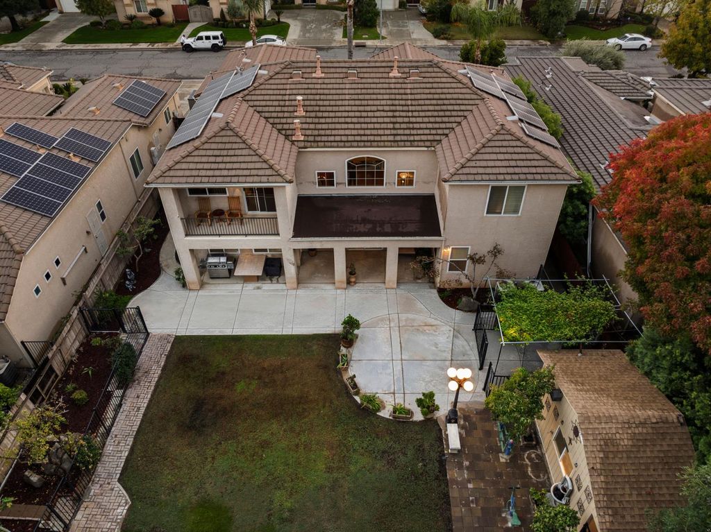 Image 45 of property listing at 2878 E Omaha Ave, Fresno, CA 93720